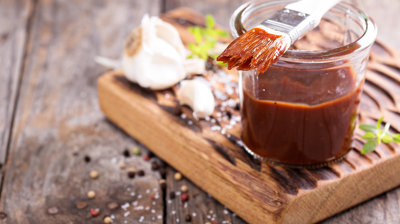 What is umami and how does yeast extract provide this flavour?